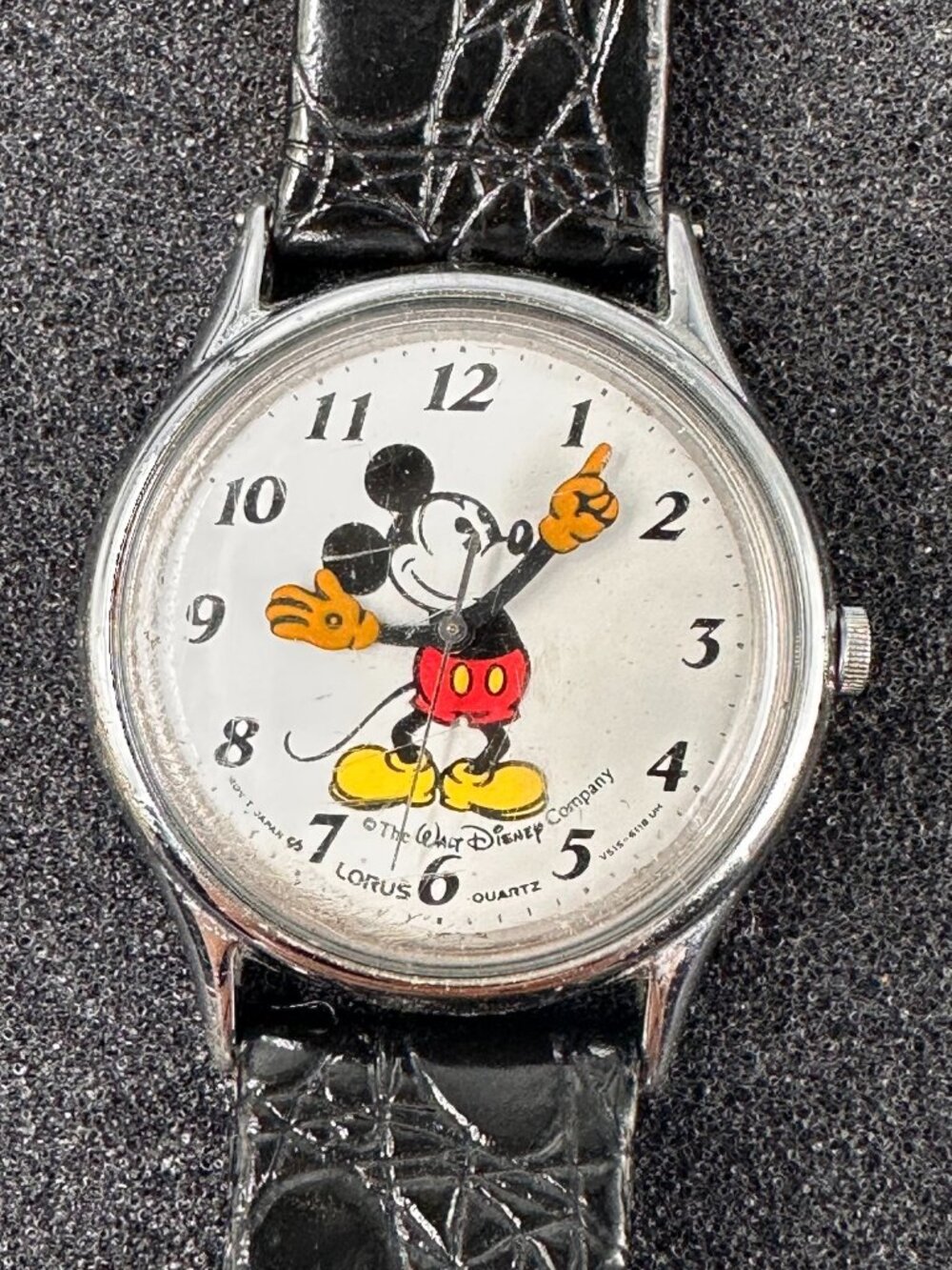 Lorus Mickey Mouse Watch Women Silver Tone Patent Leather Band New Battery